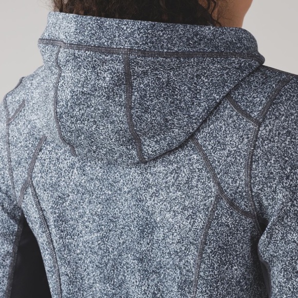 Lululemon Daily Practice Jacket
Rio Mist White Black / Deep Coal - Picture 5 of 16